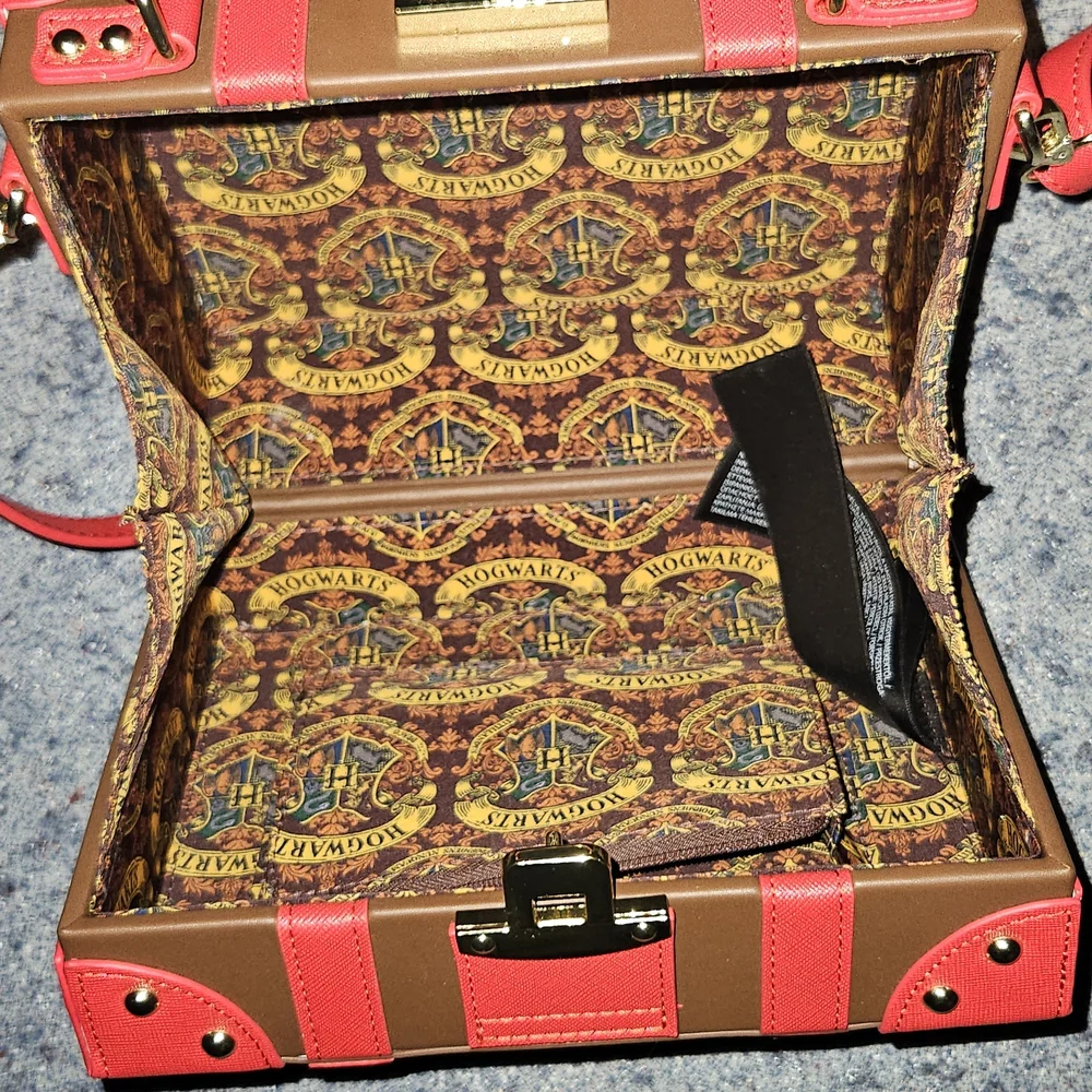 Loungefly Brown and Red Hogwarts Crossbody Bag - Picture 6 of 7